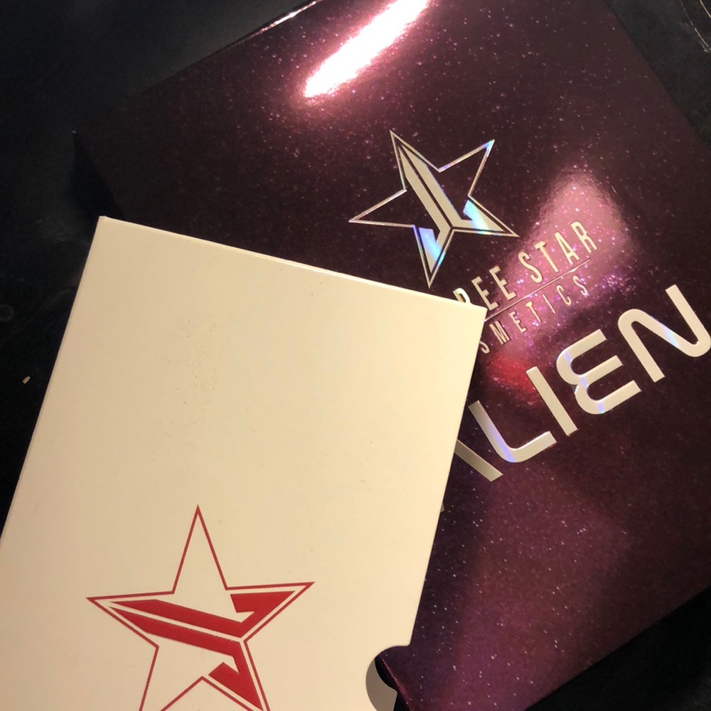 Jeffree star boxes